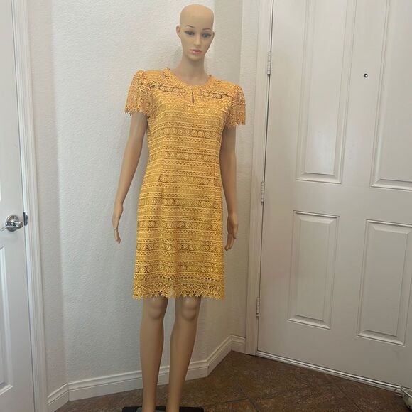 Gold Mustard Dress Flutter Sleeves Lined Lace - Picture 1 of 8